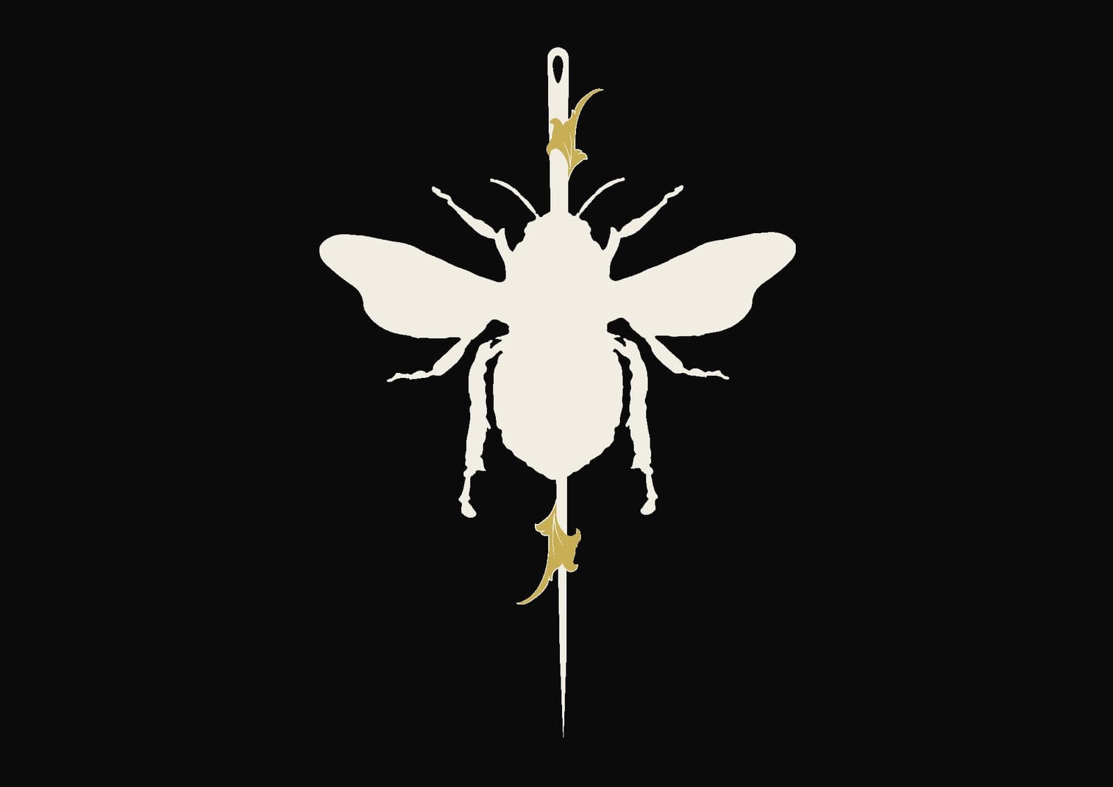 Mon emblème : une abeille traversée par une aiguille de couturière, ornée de volutes dorées